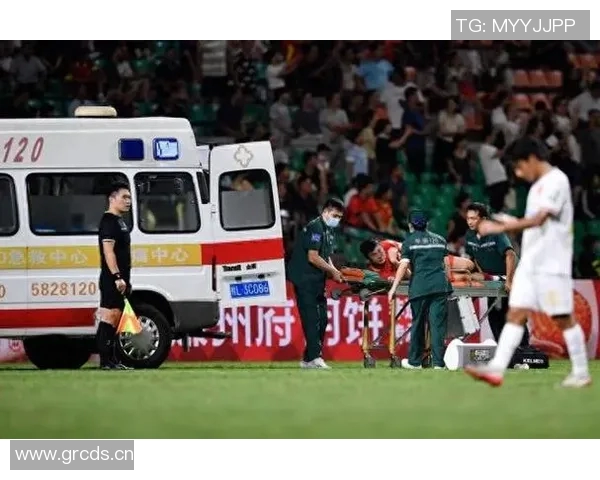 广西平果队员黄威右侧胫腓骨骨皮质断裂预计恢复时间为八个月